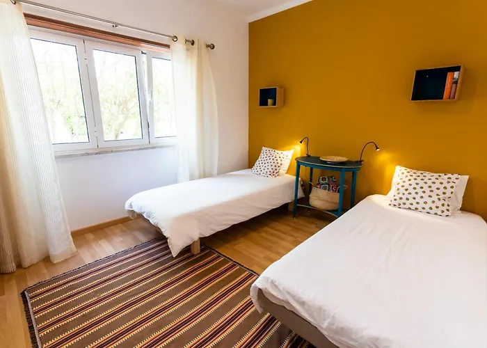 Alaia Surflodge Otel *