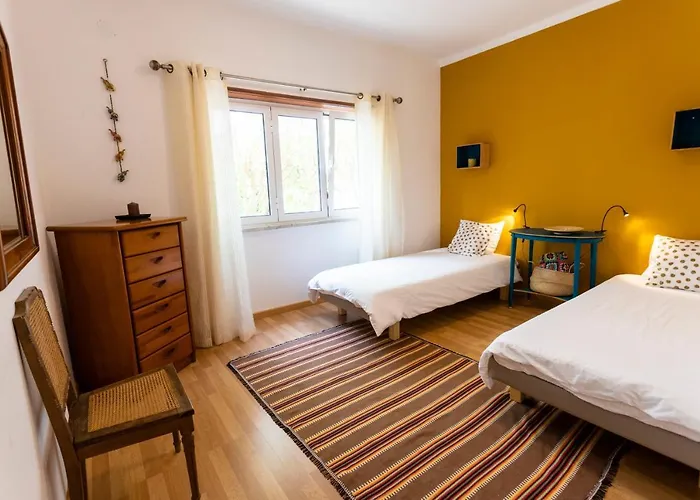 Otel Alaia Surflodge *